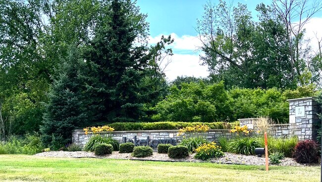 Building Photo - 9662 Canter Ct