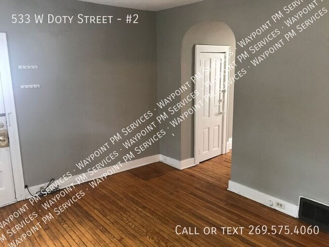 Building Photo - 533 W Doty St