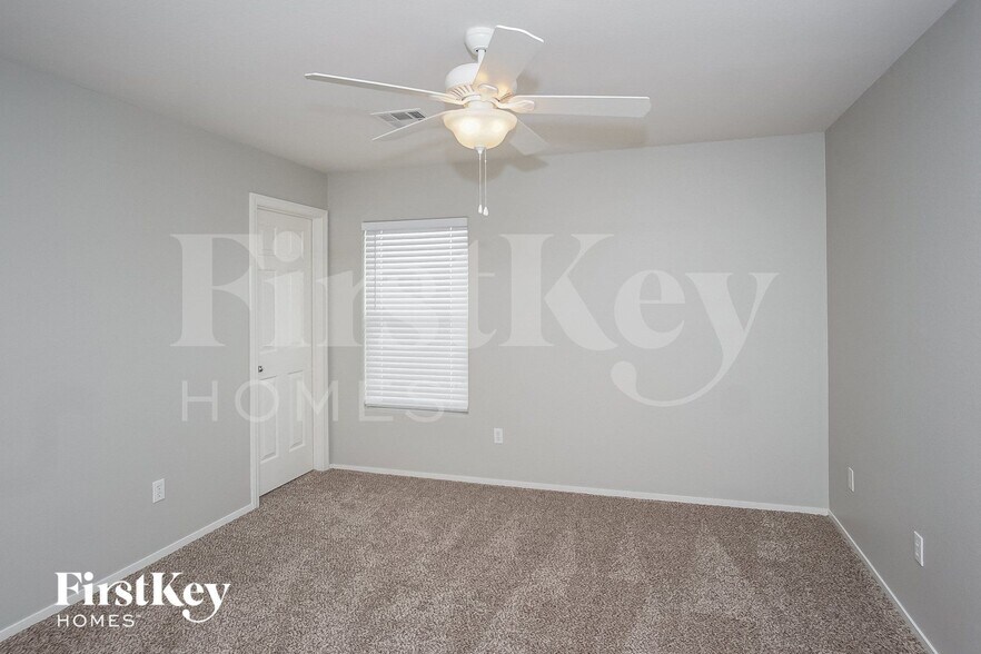 Building Photo - 168 Rolling Cove Ave