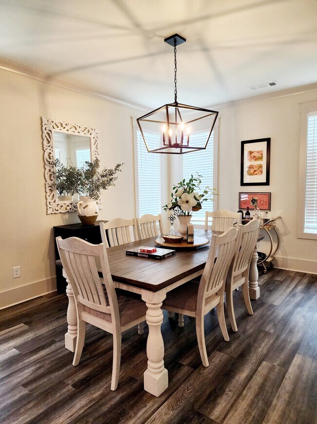 Building Photo - 1151 Hidden Hills Cir