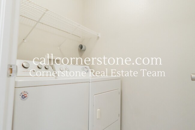 Building Photo - 6506 Summer Grace St