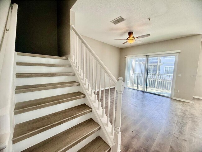 Building Photo - 2424 Grand Central Pkwy