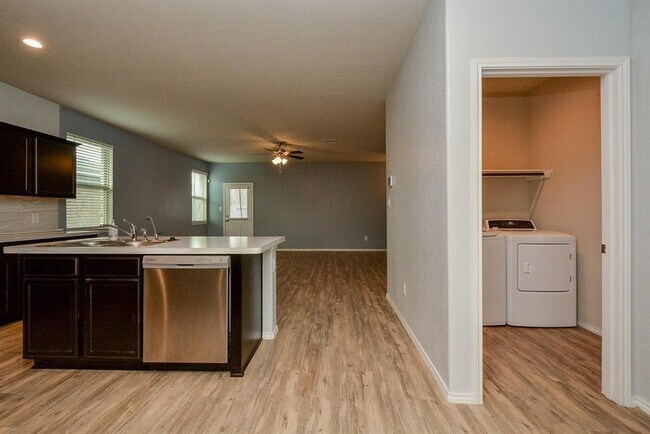 Building Photo - 6035 Purple Iris St