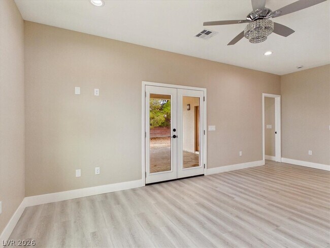 Building Photo - 1740 Jerome Ln