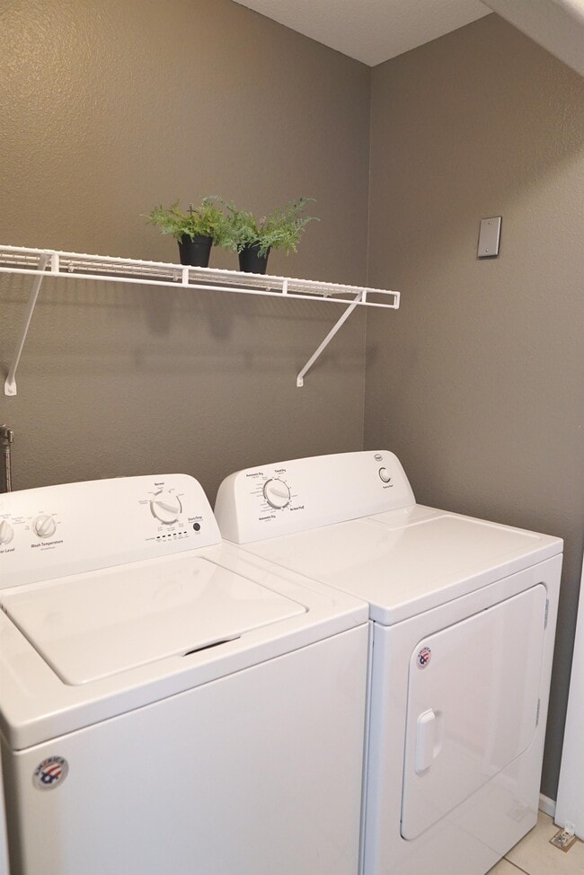 Building Photo - 51605 Avenida Ramirez