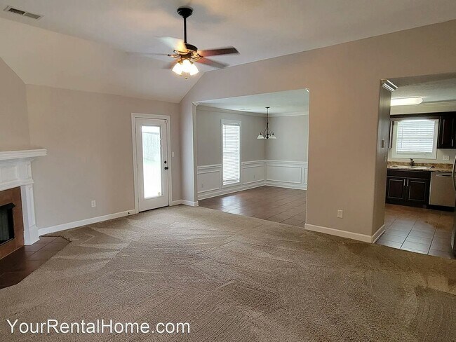 Building Photo - 82 Grove Hill Ln