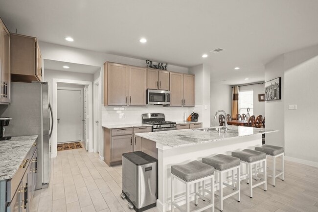 Building Photo - 18419 Windy Knl Wy