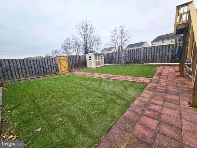 Building Photo - 1969 Peachtree Ct