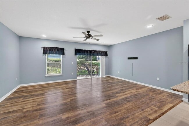 Building Photo - 3842 Hampstead Ln