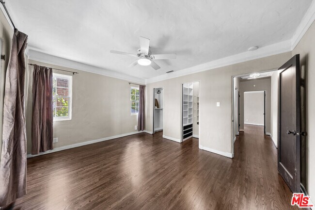 Building Photo - 5918 Canyon Cove