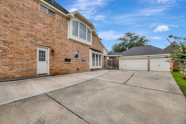 Building Photo - 15510 Marble Canyon Way