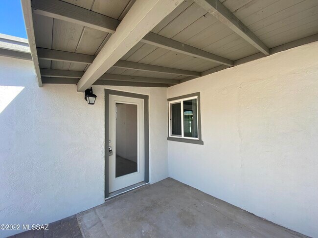 Building Photo - 714 N Belvedere Ave