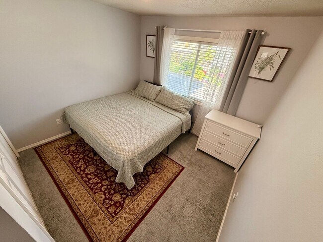 Building Photo - Charming 3 Bedroom Split-Level Home with Multiple Living Rooms & Spacious Back Yard