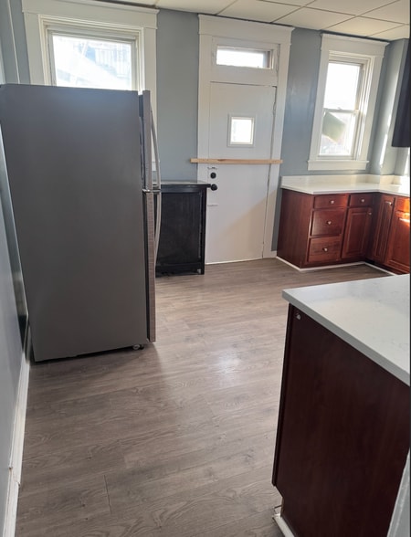 kitchen - 1240 N Curley St