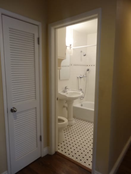 Building Photo - 17565 Bullock St