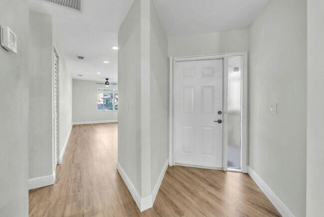 Building Photo - 20824 Boca Ridge Dr N