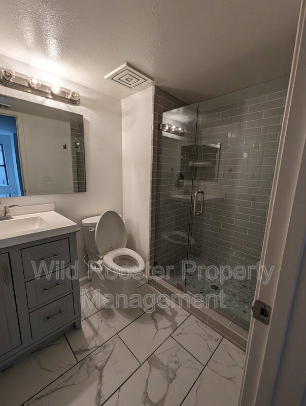 Building Photo - 1808 K St