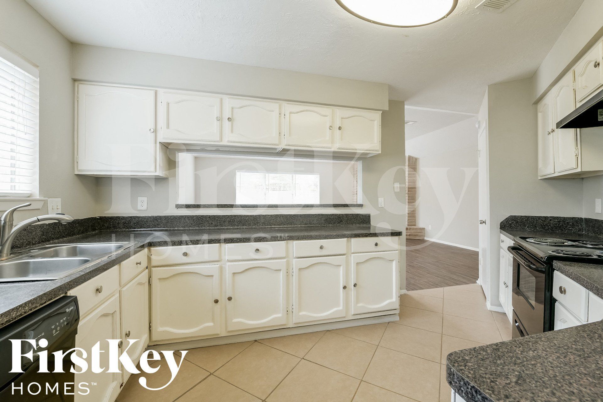 Building Photo - 22219 Oakhill Gate Dr