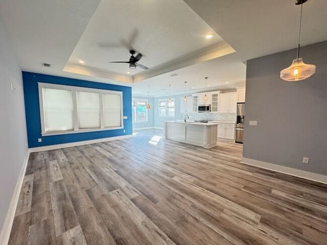 Building Photo - Palm Heaven Click Apply Now for more information