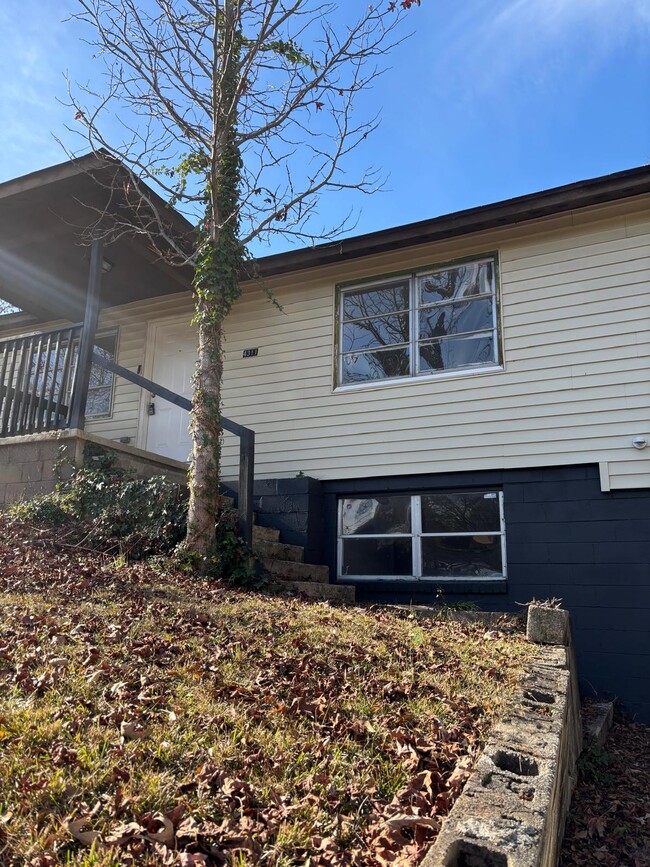 Building Photo - 4311 Ashland Dr