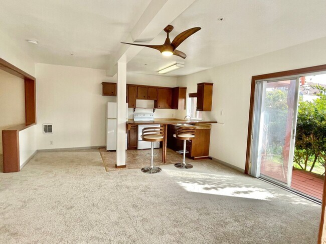Building Photo - Jr.1BR/1BA Garden Unit NOPA Flat! Laundry!...