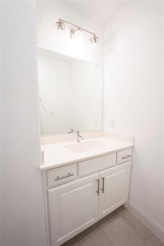 Building Photo - 2317 Southwick Dr