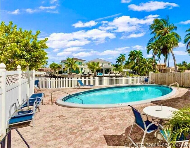 Building Photo - 1770 E Las Olas Blvd