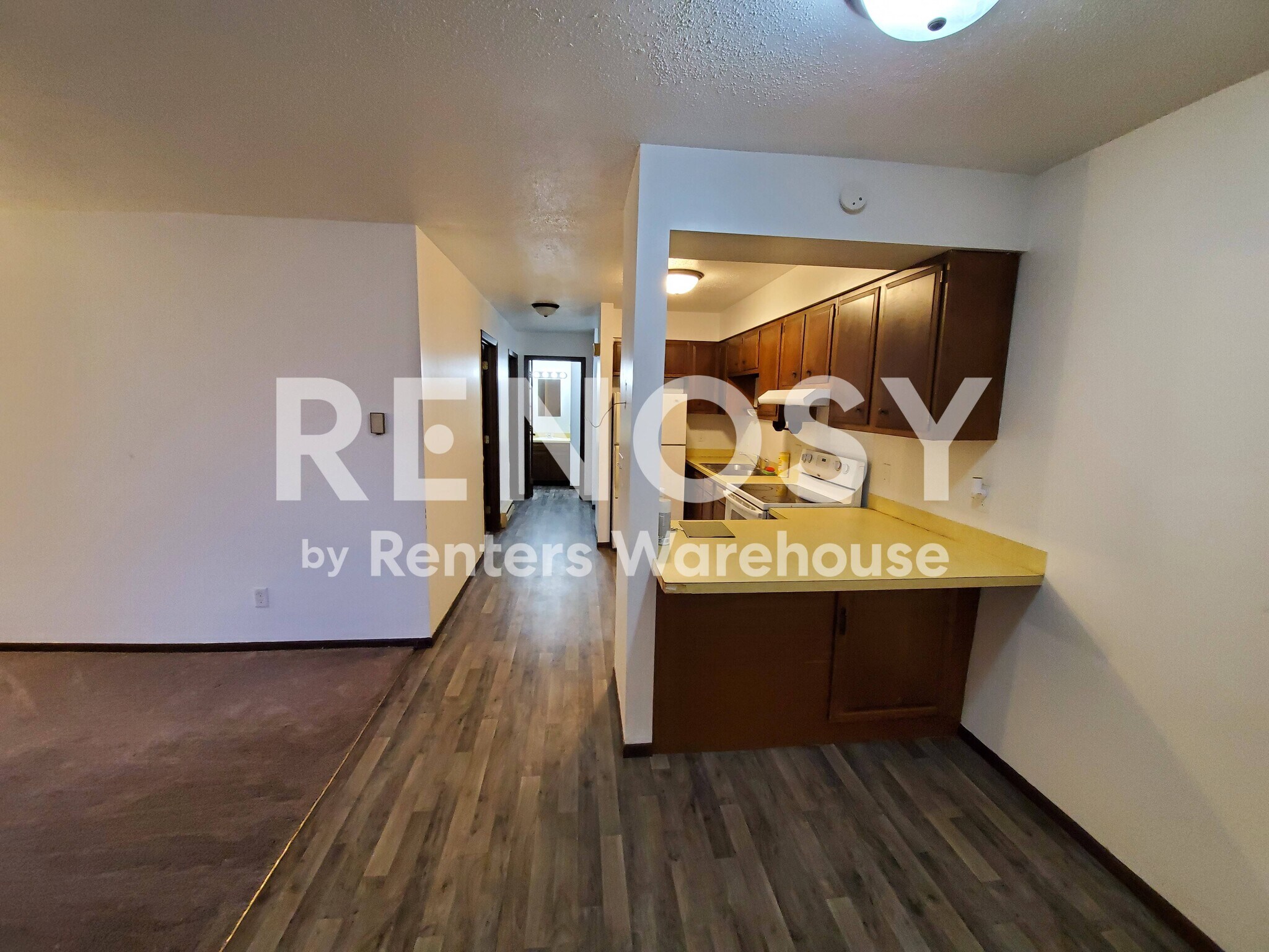 Building Photo - 29 2nd Ave W
