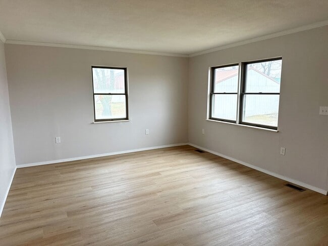 Building Photo - 4191 IL-162