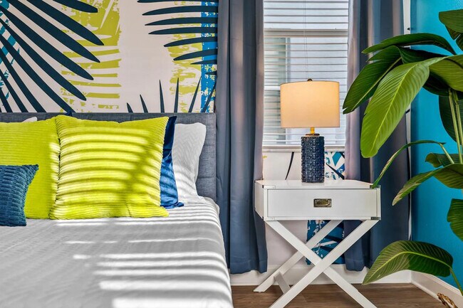 Building Photo - 8964 Bismarck Palm Rd