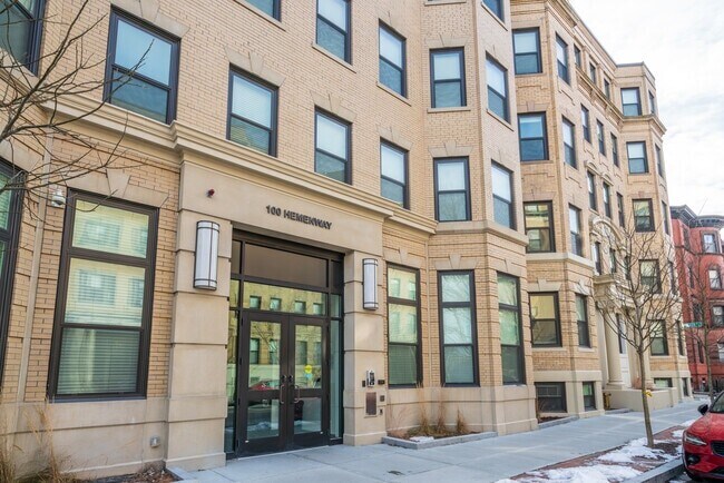 Building Photo - 100 Hemenway St