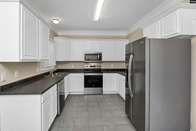 Building Photo - 304 Hampton Forest Drive