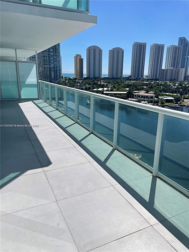 Building Photo - 400 Sunny Isles Blvd