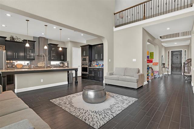 Building Photo - 12810 Avanti Dr