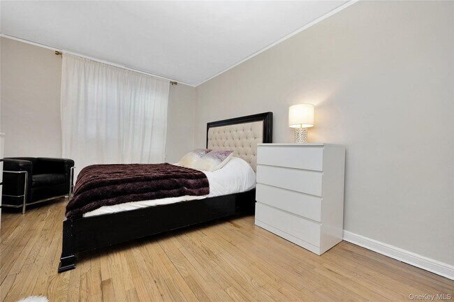 Building Photo - 141-42 78th Rd