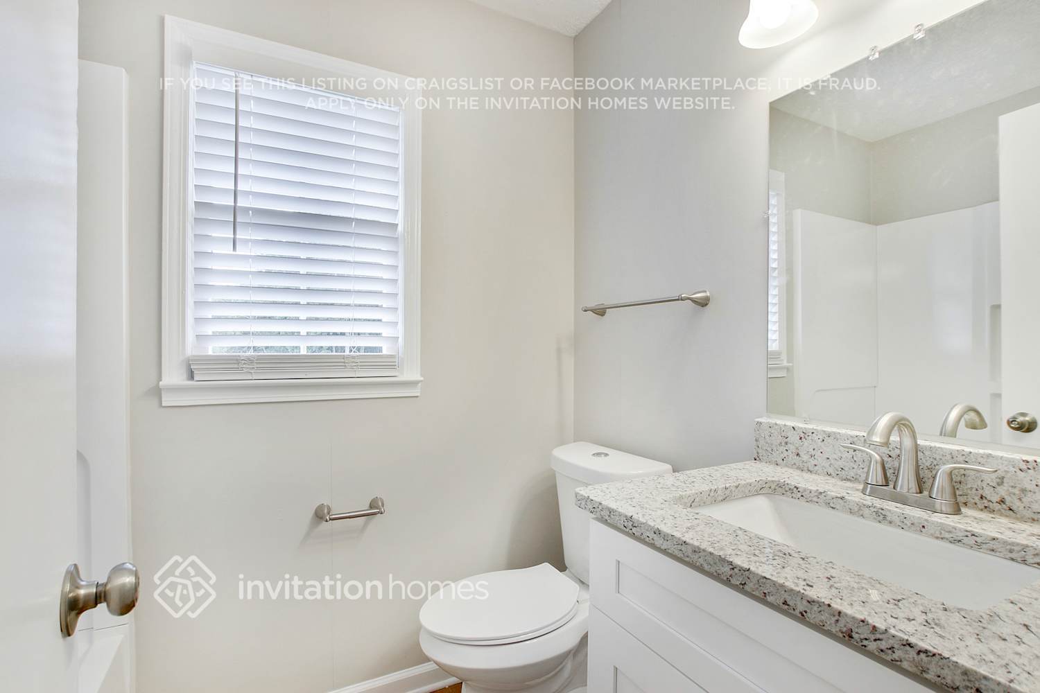 Building Photo - 3811 Sherwood Dr