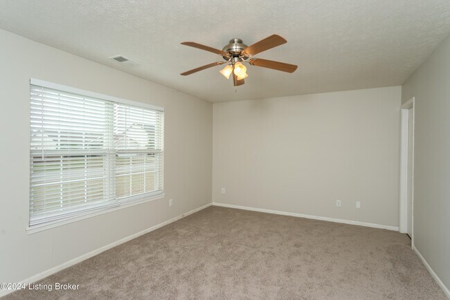 Building Photo - 6623 Timberbend Dr