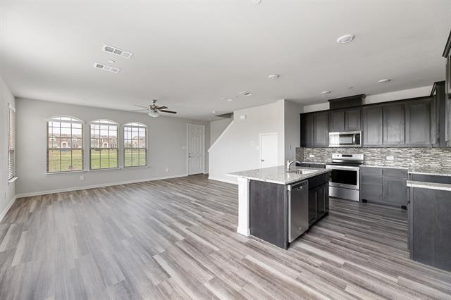 Building Photo - 3301 Solana Cir