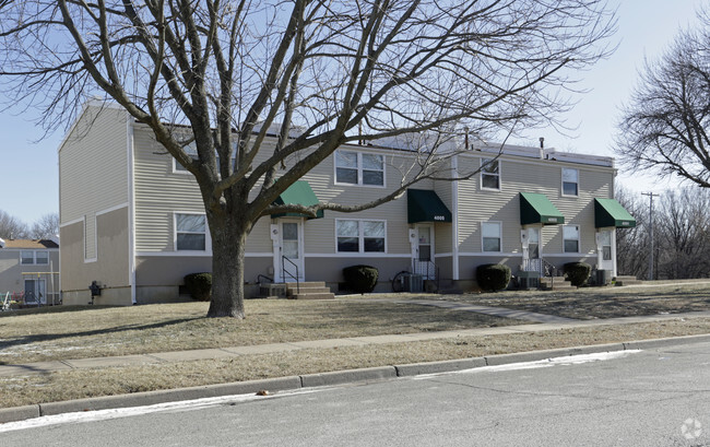 Primary Photo - Parvin Estates