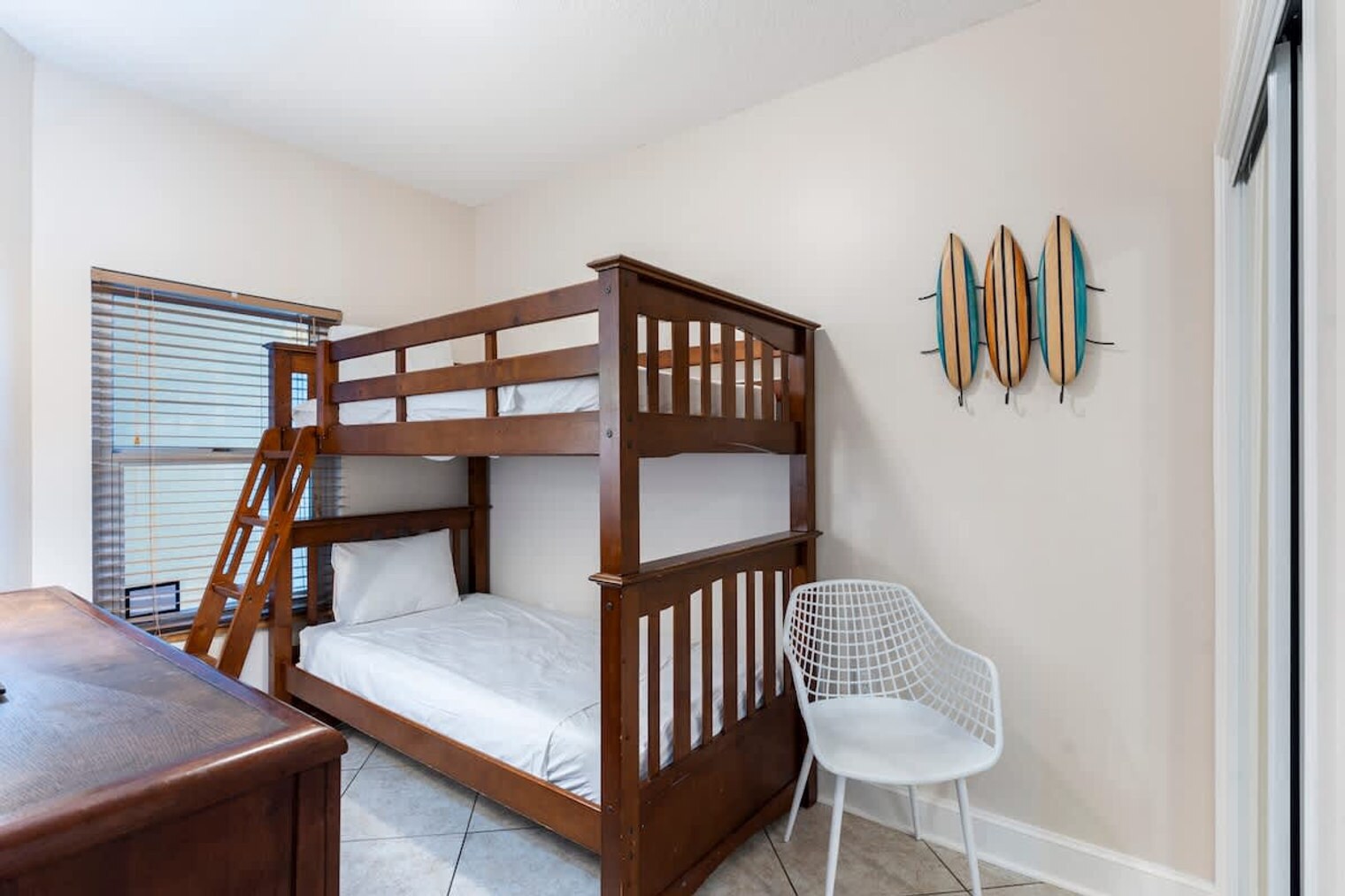 Building Photo - 10811 Front Beach Rd