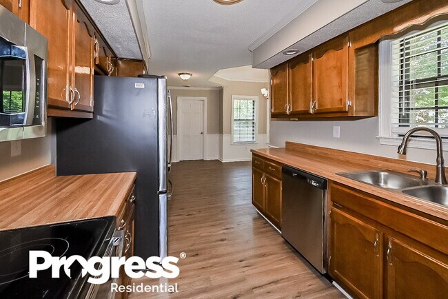 Building Photo - 7395 Greenbrook Pkwy