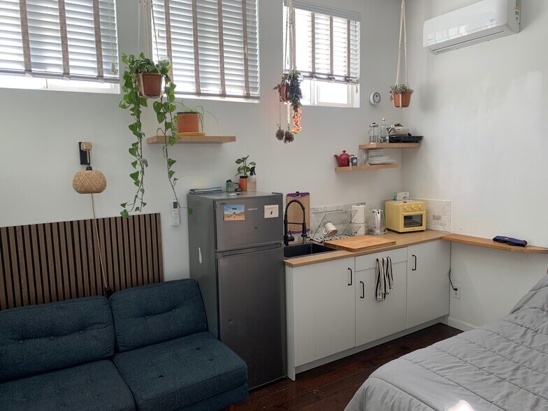 Building Photo - 6215 Monterey Rd