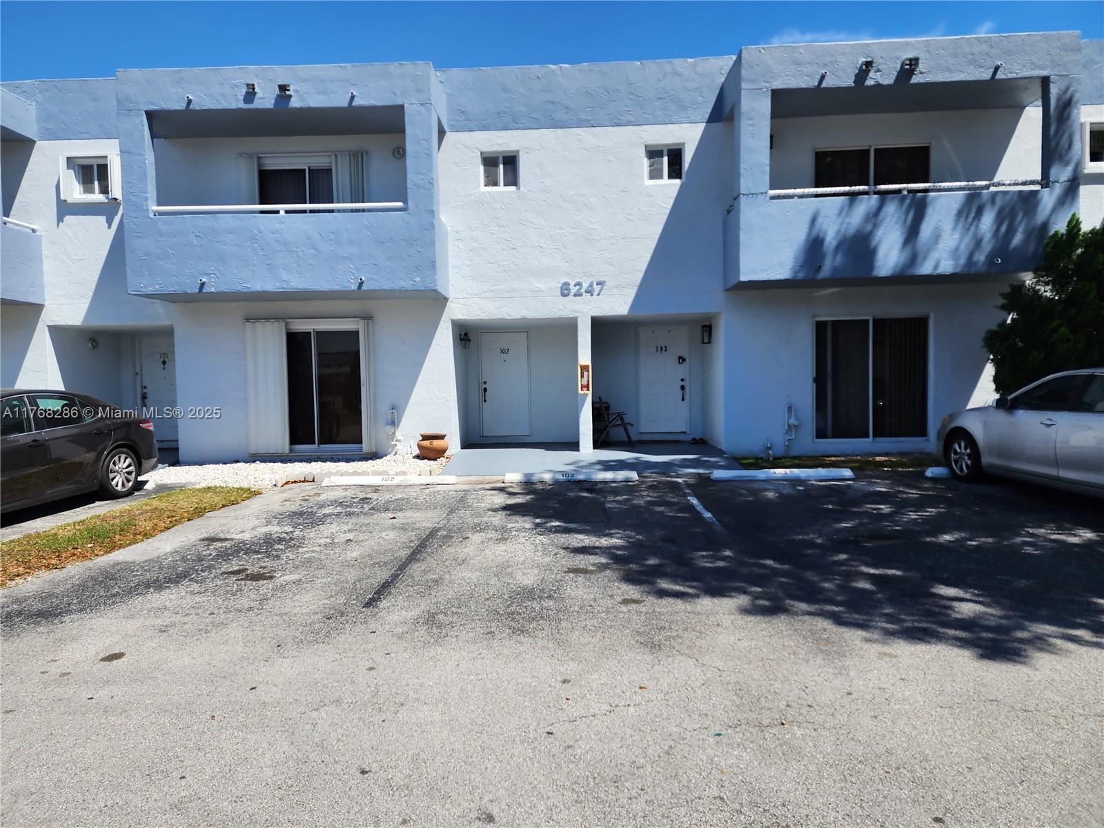 Building Photo - 6251 SW 131st Ct