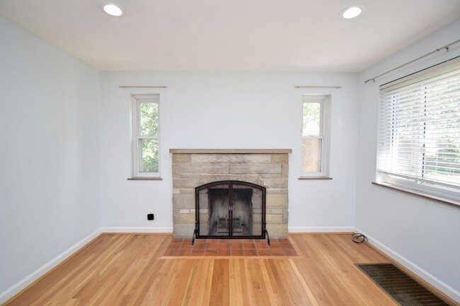 Building Photo - 7293 Chetbert Dr