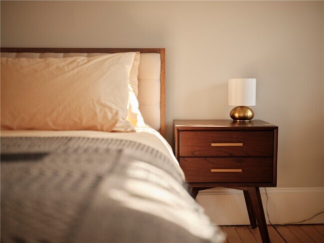 Building Photo - 38 Lake St