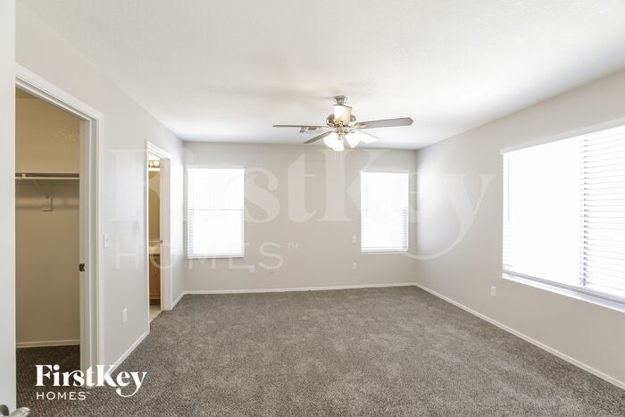 Building Photo - 8216 E Osage Ave