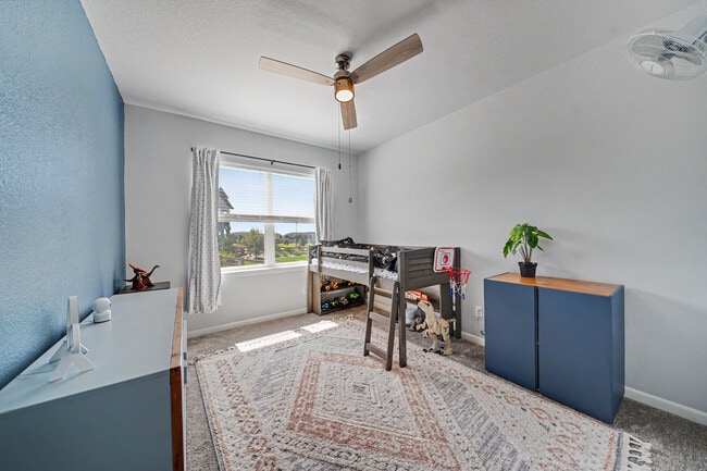 Building Photo - 6339 Knapp Dr