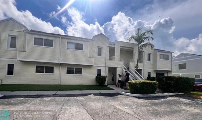 Building Photo - 3477 NW 44th St