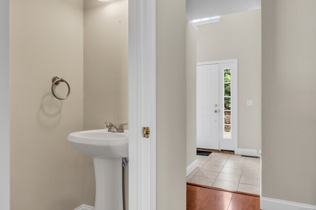 Building Photo - 15 Freedom Way