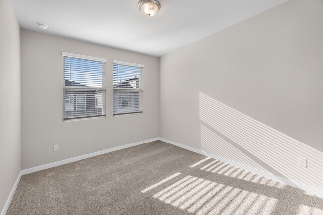 Building Photo - 1514 Blue Acer Dr